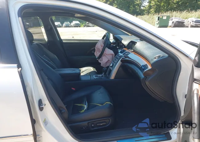 JH4KB16506C010626: 43061952