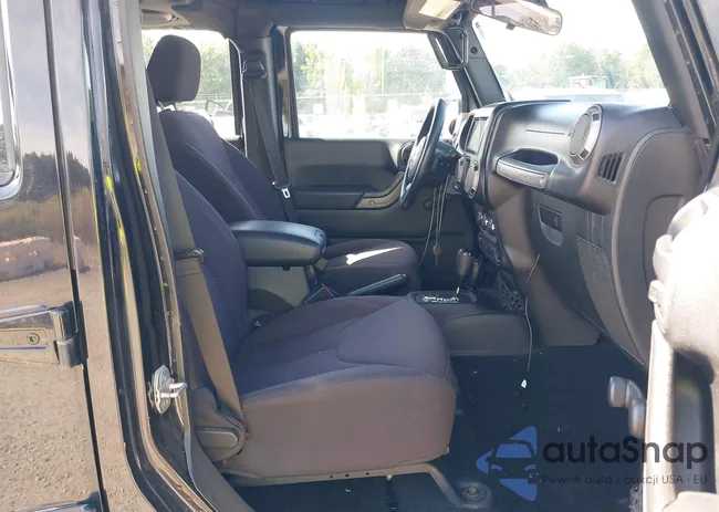 1C4BJWDG7DL641439: 43061994