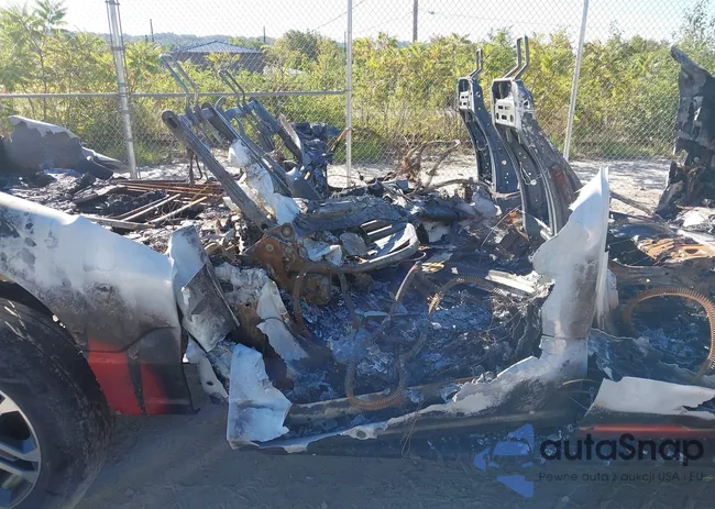 1FTEW1EP2PKF41713: 43063198