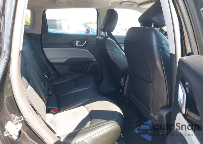 3C4NJDCB5NT150056: 43063429