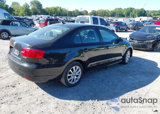 3VWDP7AJ8CM350276: 43063096