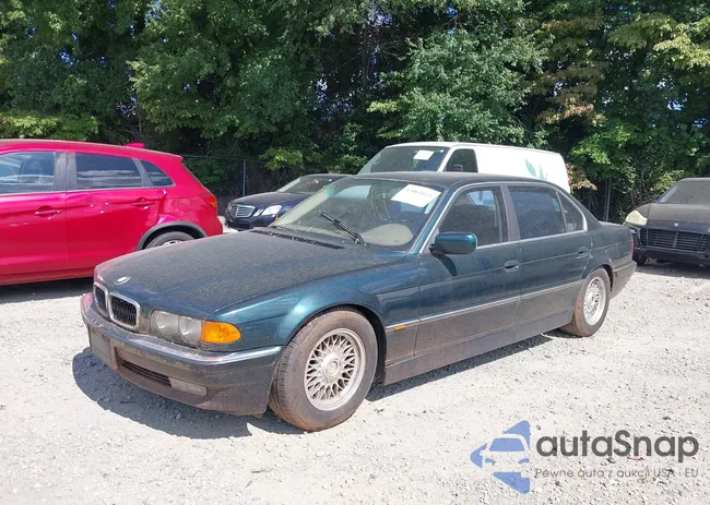 WBAGH8330XDP03884: 43063123