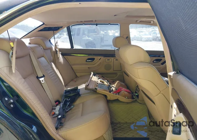 WBAGH8330XDP03884: 43063123