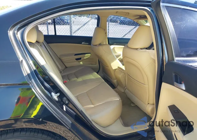 1HGCP2F64CA209886: 43064310