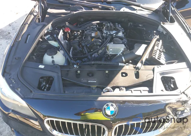 WBA5A5C55ED506380: 43064327