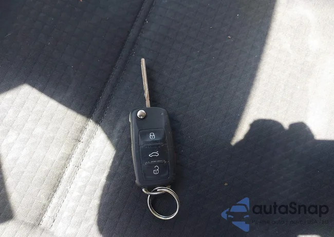 3VW2K7AJ9FM408583: 43064403