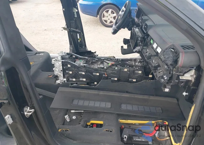 ZPBUA1ZL9LLA09826: 43064406