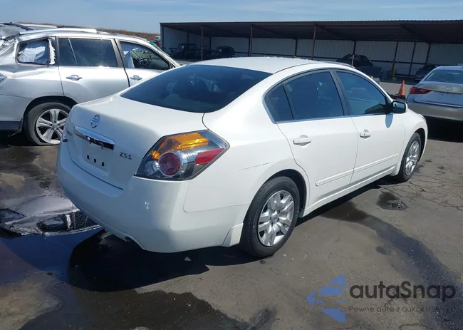 1N4AL2AP1CN474166: 43064629