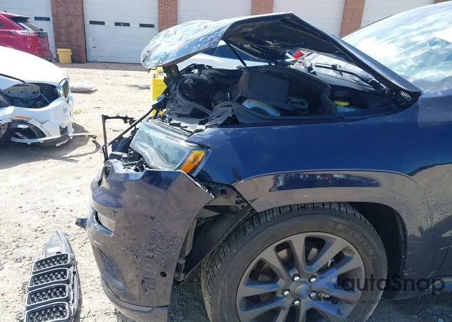 1C4RJFCG6JC475698: 43065514