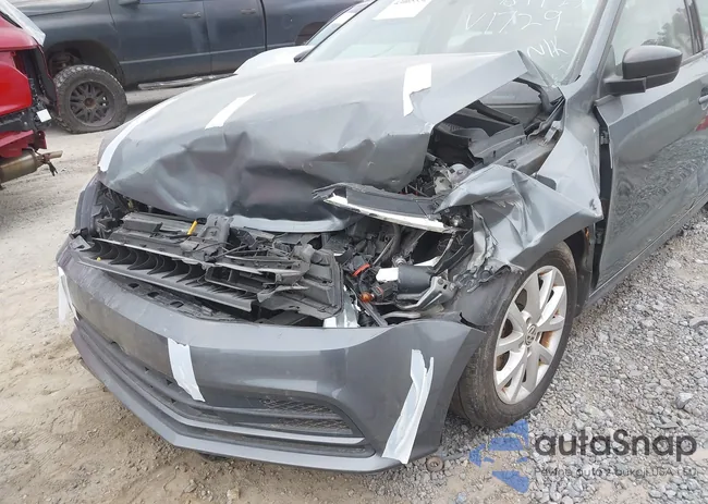 3VWD17AJ3FM241729: 43065552