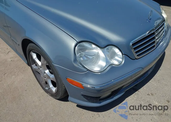 WDBRF52H77F924222: 43065077