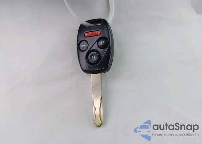 1HGCP2F38BA069846: 43065083