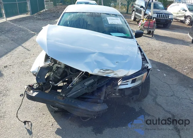 3VW2K7AJ9EM206972: 43066186