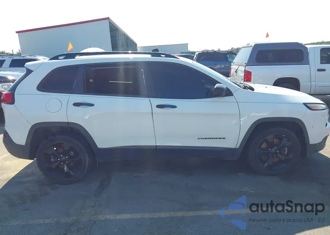 1C4PJLAB0HW502562: 43065786