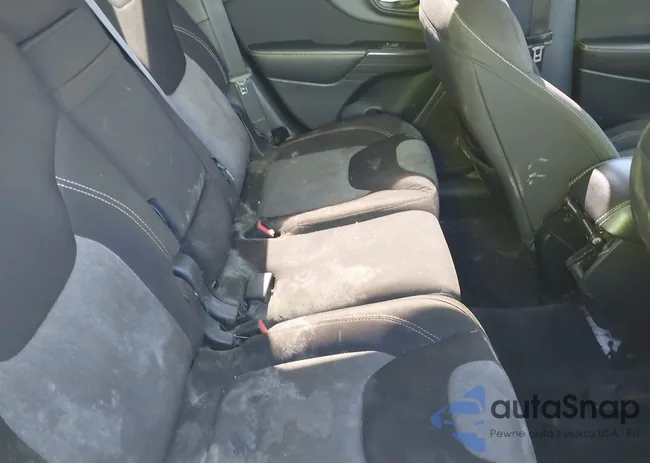 1C4PJLAB0HW502562: 43065786