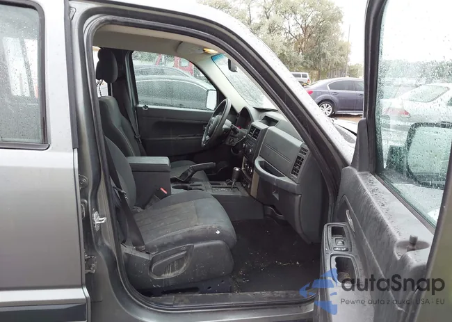 1C4PJMAK7CW162003: 43066097