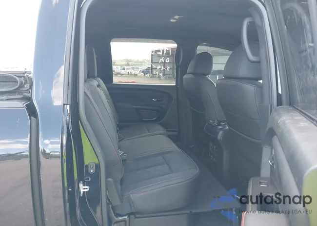 1N6AA1ED9RN118077: 43066168