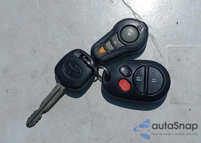 5TDBK3EH1BS084705: 43067378