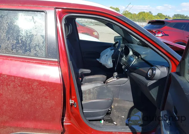 3N1CP5DV1LL550216: 43067579