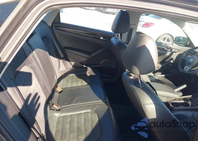 1VWCM7A36FC025556: 43066922