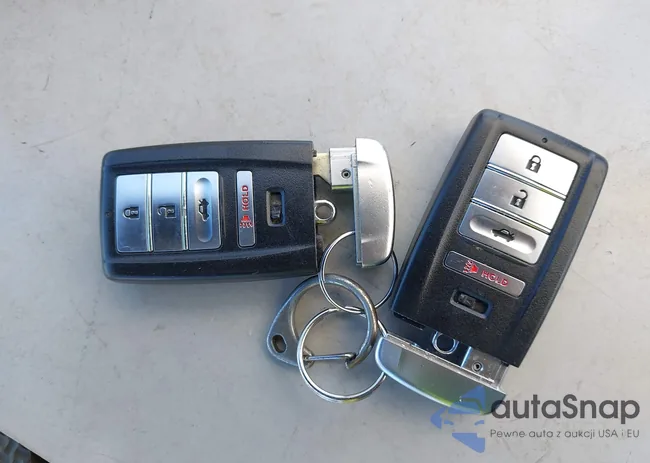 19UDE2F74KA007437: 43067115