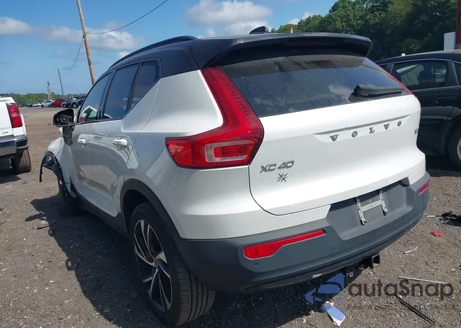 YV4162UM6M2549236: 43068307