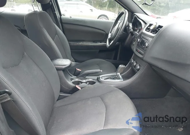 1C3CDZCB5EN152213: 43068364