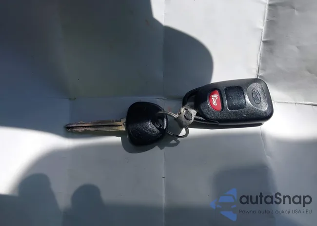 KMHD84LF3JU585387: 43068472