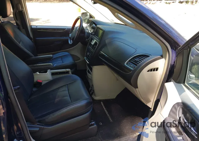 2C4RC1BGXER160155: 43068676