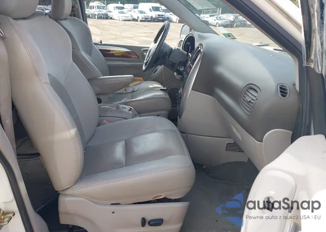 2A4GP64L16R775238: 43068687