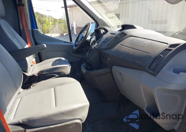 1FTYR2CM1KKB48572: 43068077