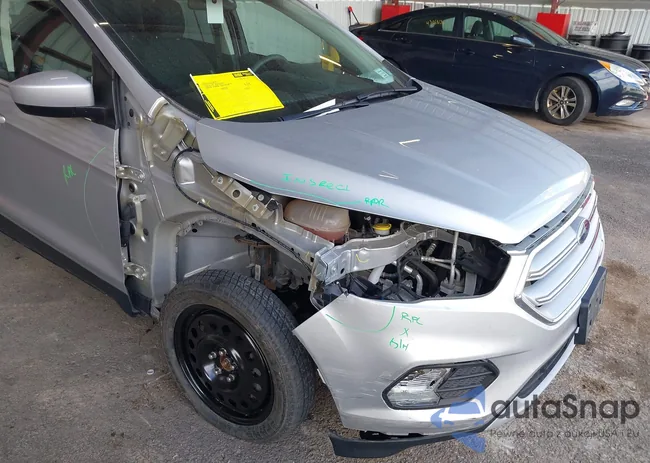 1FMCU9GD4JUA26573: 43068078