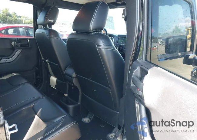 1C4BJWDG7GL210670: 43068153