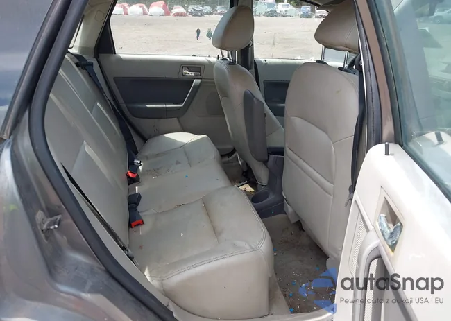 1FAHP3GN2AW194908: 43069555