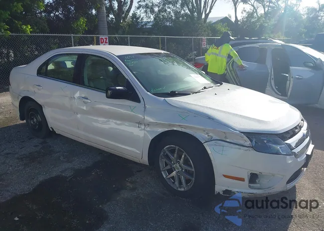 3FAHP0JA5AR319892: 43069734