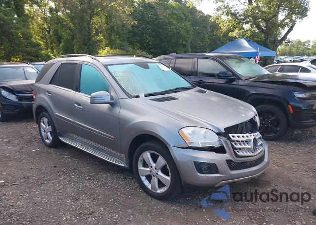 4JGBB5GB1BA722870: 43068843