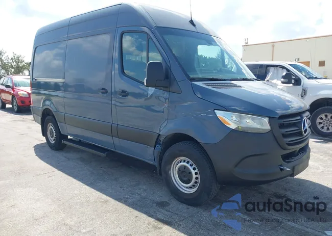 WD4PF0CD7KP061020: 43068844