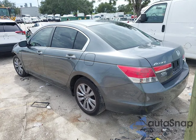 1HGCP2F78BA078372: 43069046