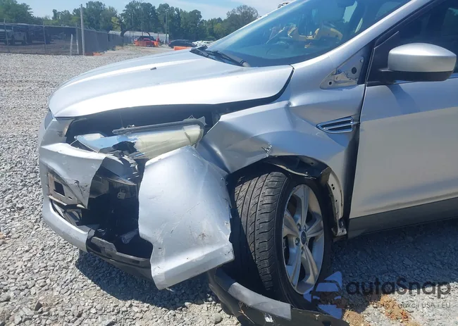 1FMCU0G95FUA45048: 43069047