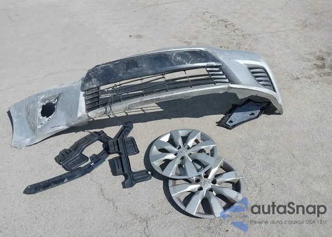 2T1BURHE6FC450204: 43069048