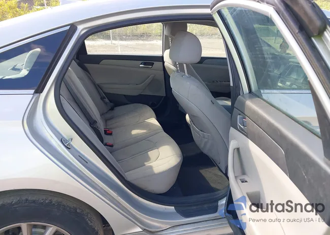 5NPE24AF3JH704062: 43070198