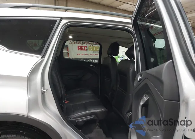 1FMCU9GX1FUA33014: 43070218