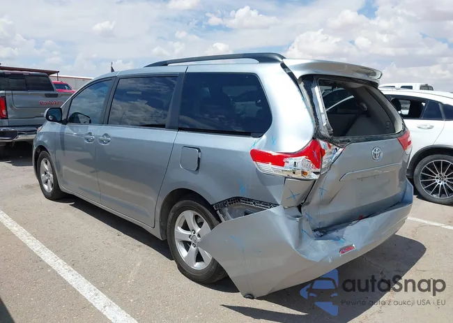 5TDKK3DC5ES453432: 43070441