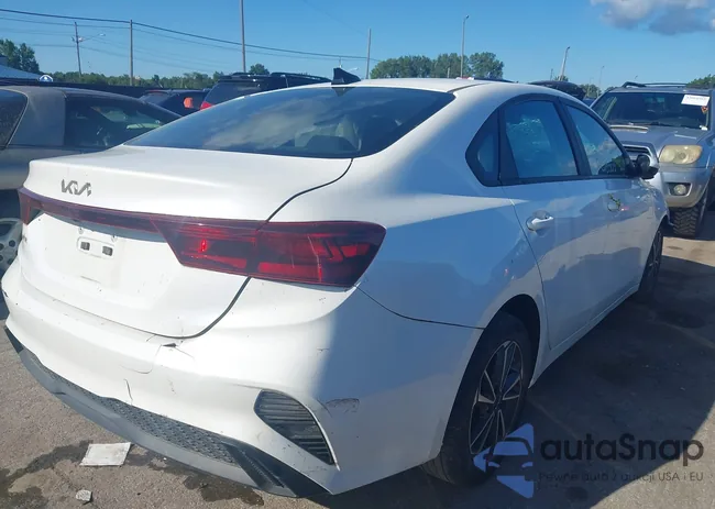 3KPF24AD4NE473962: 43070565