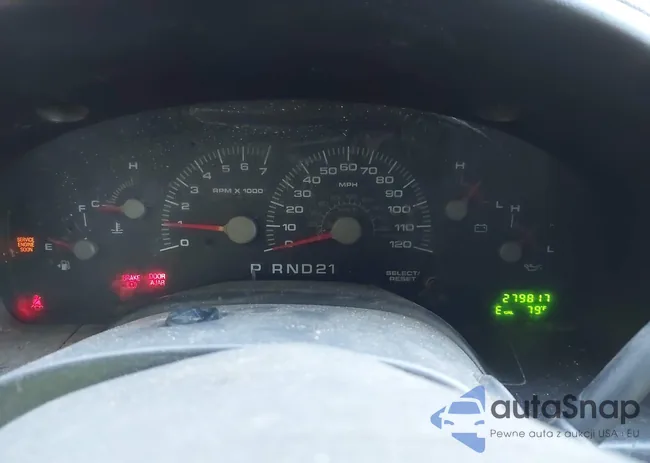 1FMRU15W83LC46663: 43070710