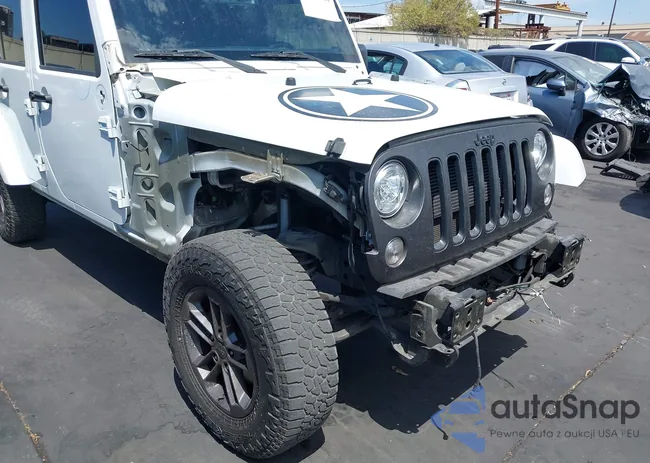 1C4BJWDG2JL868811: 43069780