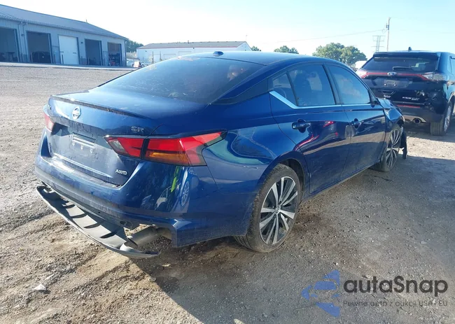 1N4BL4CW8LC183518: 43071562