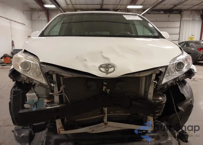 5TDYK3DC9ES504215: 43071581