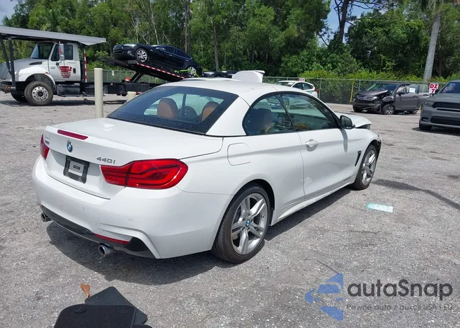 WBA4Z7C52KEF55111: 43071623