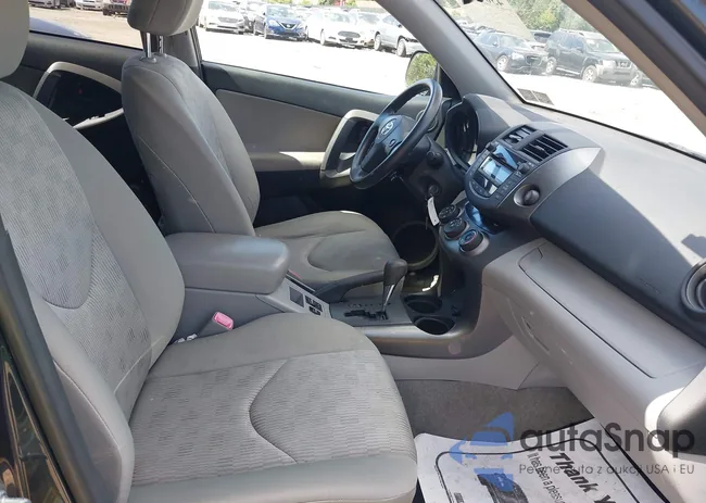 JTMBF33V695008006: 43070849